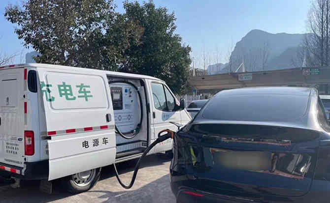 双柏汽车搭电